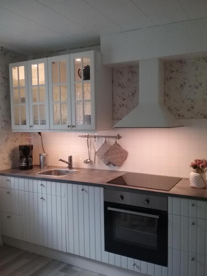 Villa Bjoerkslingan à Vimmerby Extérieur photo