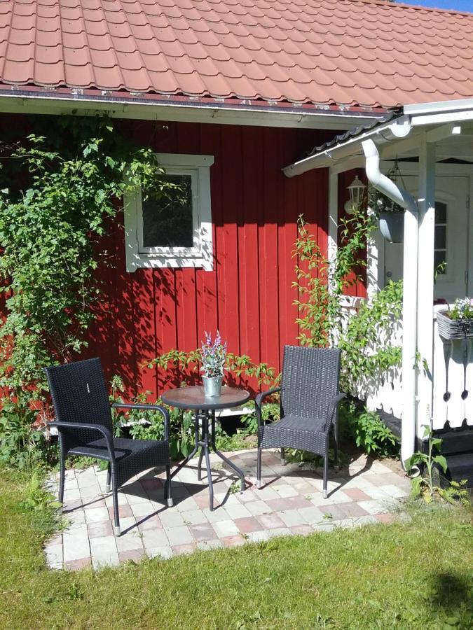 Villa Bjoerkslingan à Vimmerby Extérieur photo
